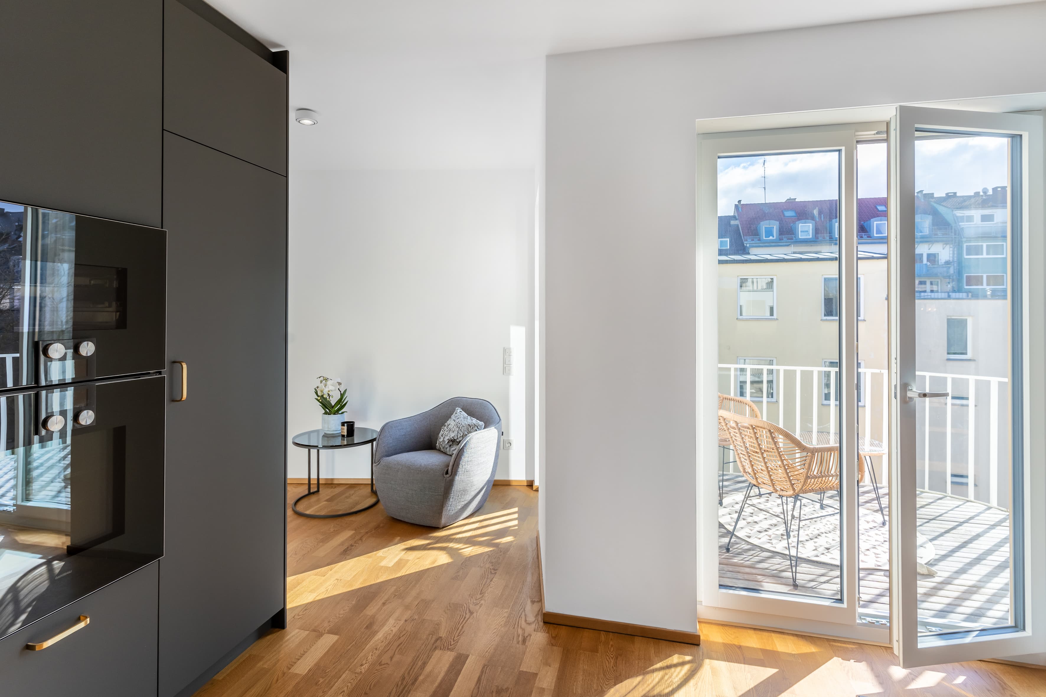 Exklusive 5 Zimmer-Wohnung im Herzen der Maxvorstadt (Traumhafte Innenhoflage)